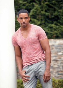 Laz-Alonso-Fine-Man-Friday-173